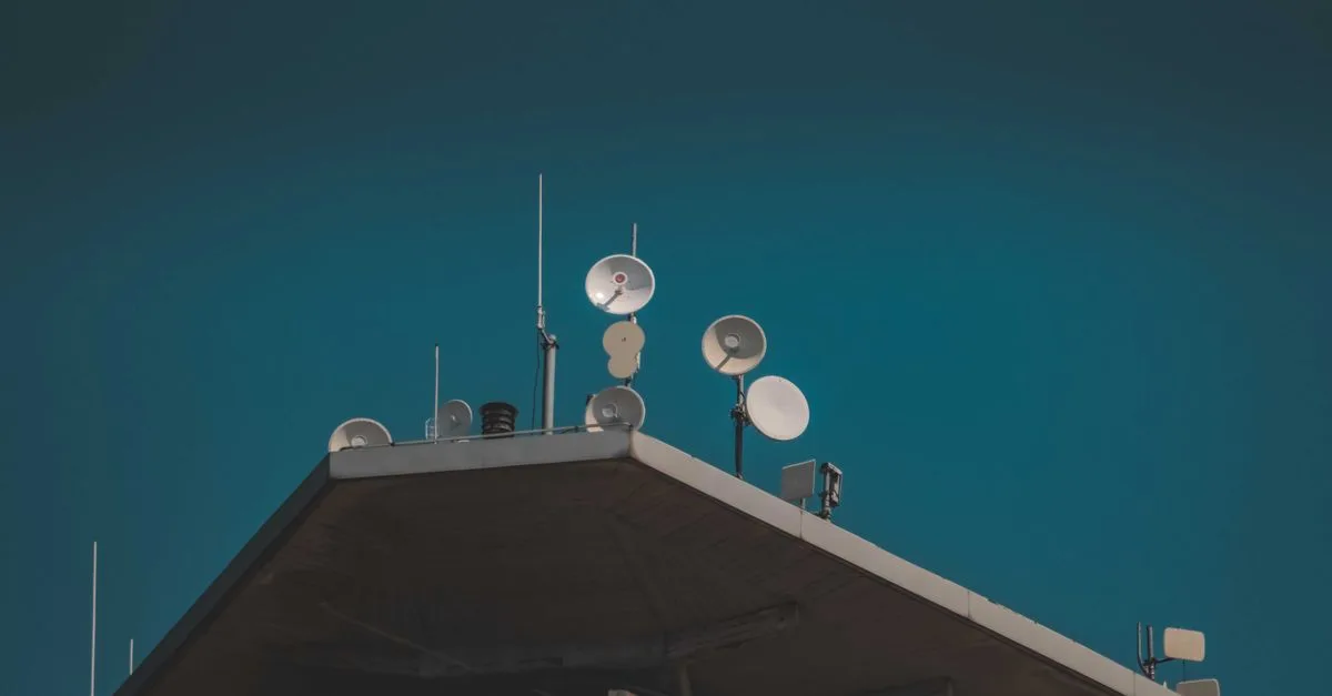 Internet da Starlink é interrompida nesta segunda; milhares foram afetados